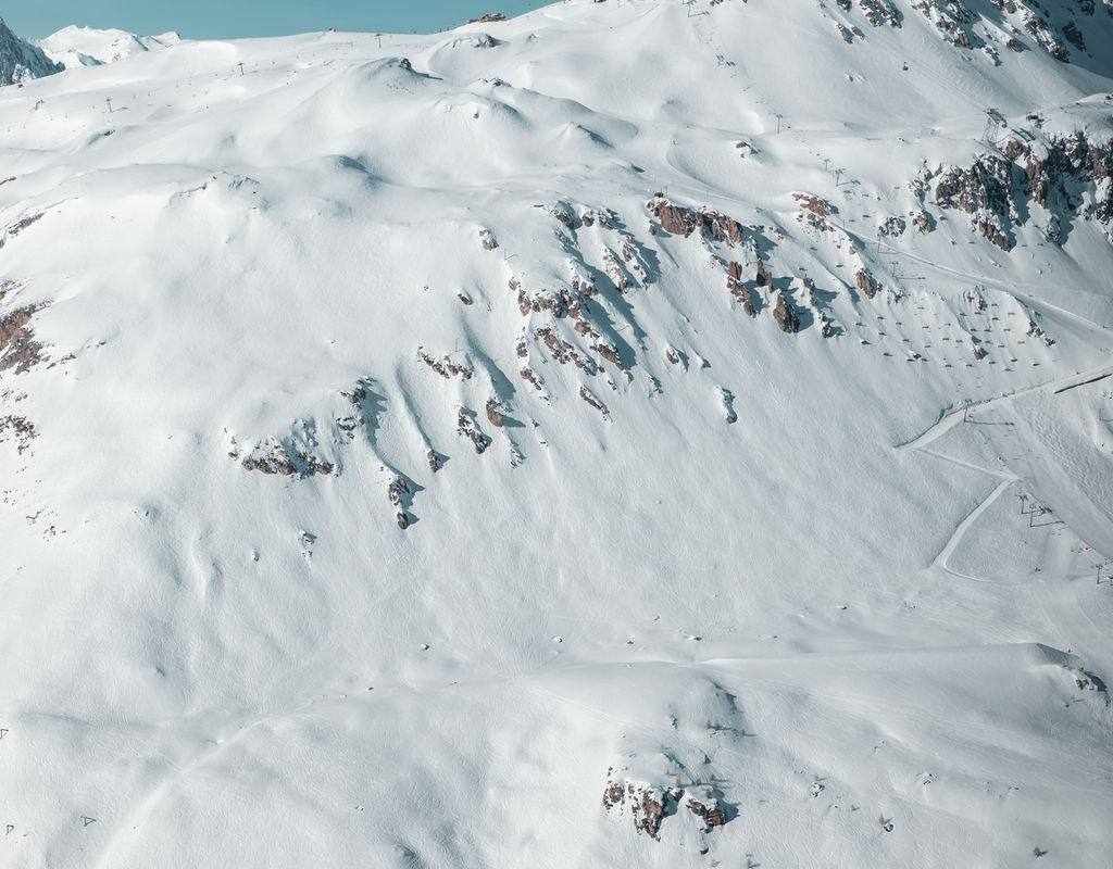Paragliding over the Val d'Isère domain