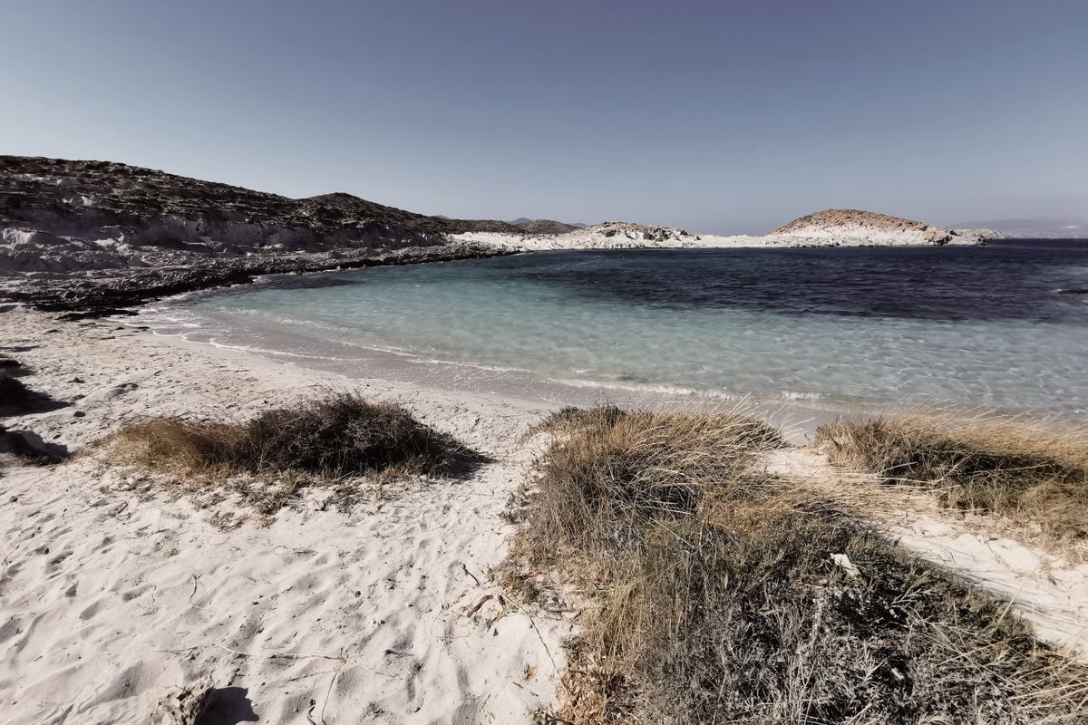 Faragas and the quieter south, Paros