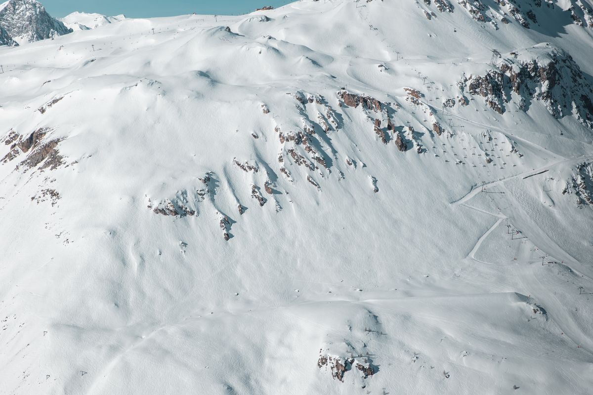 Paragliding over the Val d'Isère domain